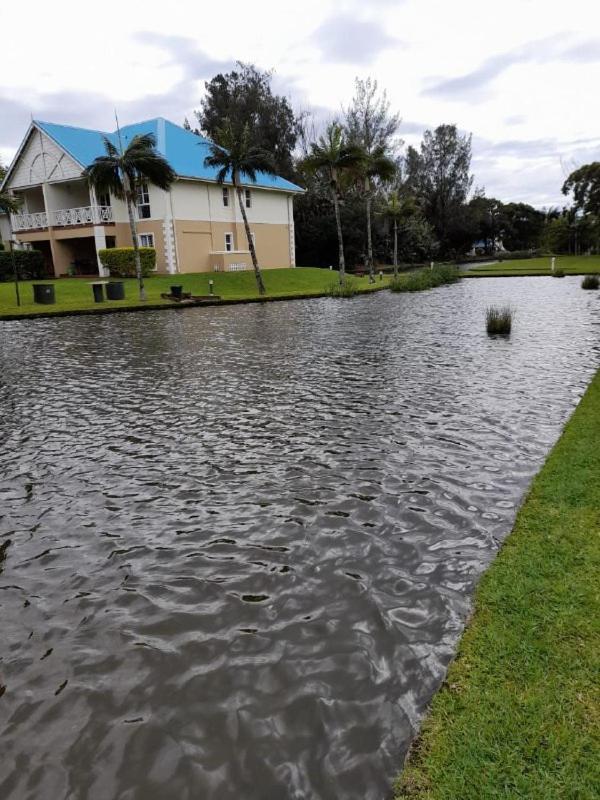 19 Montego Bay Caribbean Estate Apartment Port Edward Exterior photo